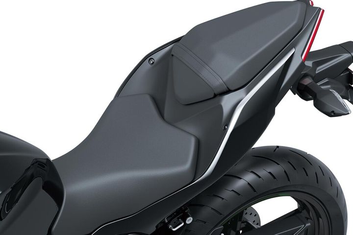 【カワサキ Ninja500】“LIGHT, FUN, EASY”をコンセプトに新型「Ninja 500」登場。2026年2月28日発売