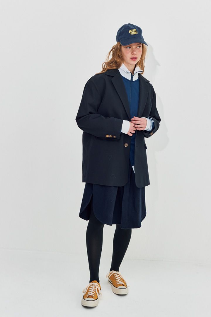 ネイビーがベースのコーデはイエローを差し色にしてメリハリを【本日のFUDGE GIRL-2月20日】