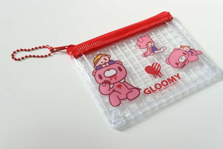 セリアのいたずらぐまのグル～ミ～ ミニメッシュポーチの赤