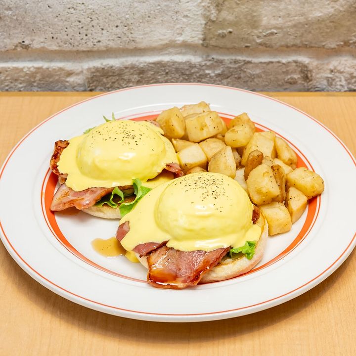 メープルベーコンのエグスンベネディクト
