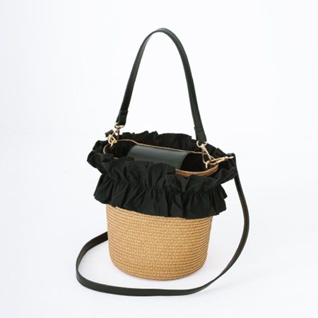 サックスバーのブランド「ケスクルデザイン」、加護亜依さんコラボのバック4型発売！