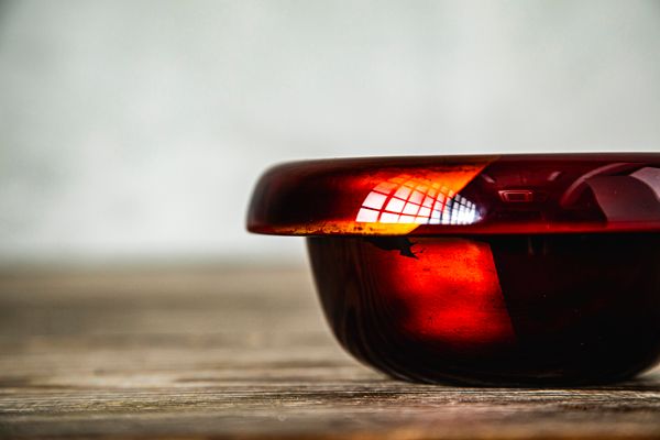 【東京都港区】ペット×日本の伝統工芸「PECOLO」から「PPP 輪島漆塗りフードスタンド」が登場