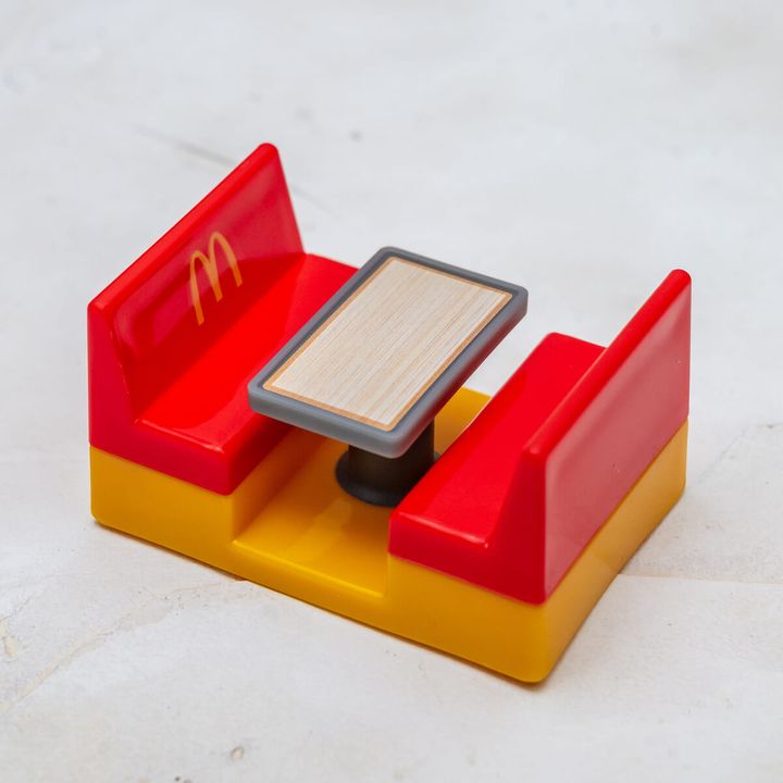 マクドナルド テーブルブース