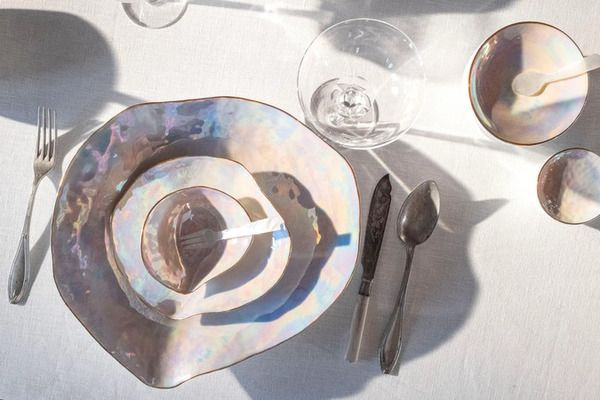 感性に触れる器。世界的リモージュ磁器ブランド「Sarah-Linda」が日本初上陸