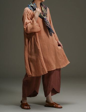 ライフスタイルブランド「石見銀山 群言堂」に山桜で染めた新作コレクションが登場