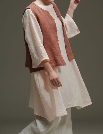 ライフスタイルブランド「石見銀山 群言堂」に山桜で染めた新作コレクションが登場