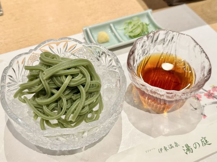 食事「静岡県産茶饂飩 麺つゆ 薬味」