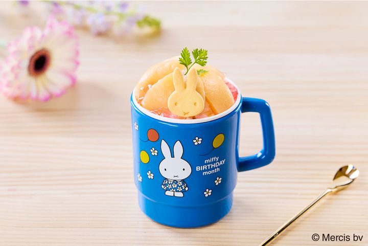 ミッフィーのももパフェ