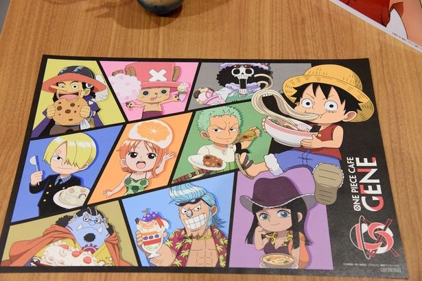 オリジナルデザインの「ONE PIECE CAFE GENE ランチョンマット」(全2種) 撮影：ソムタム田井