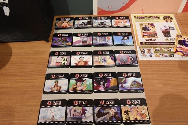 作中の名シーンを切り取った「ONE PIECE CAFE GENE オリジナルコースター」(全20種) 撮影：ソムタム田井