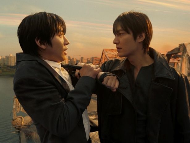 【写真を見る】世界的な人気を誇るWeb小説が実写映画化！ [c]2025 LOTTE ENTERTAINMENT, SMILEGATE, REALIES All Rights Reserved.