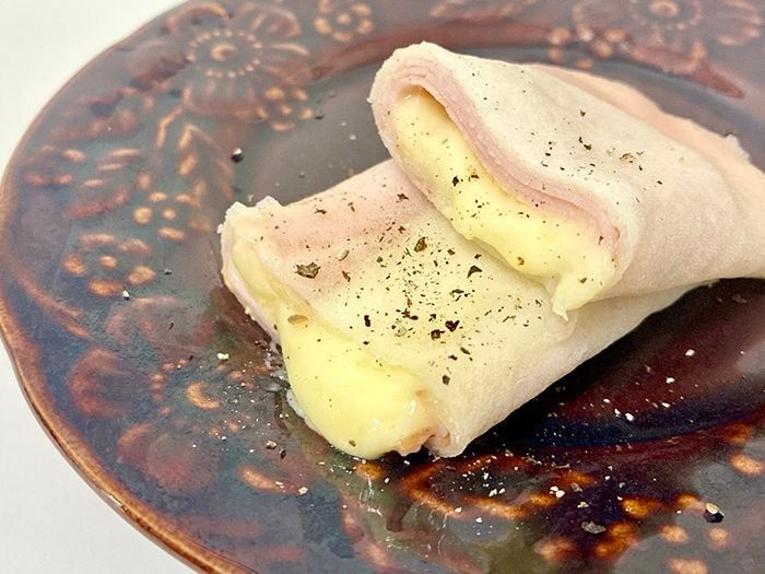 コンビニで買うのちょっと待って！材料3つで『とろ～りブリトー』ができちゃった♪〈節約レシピ〉