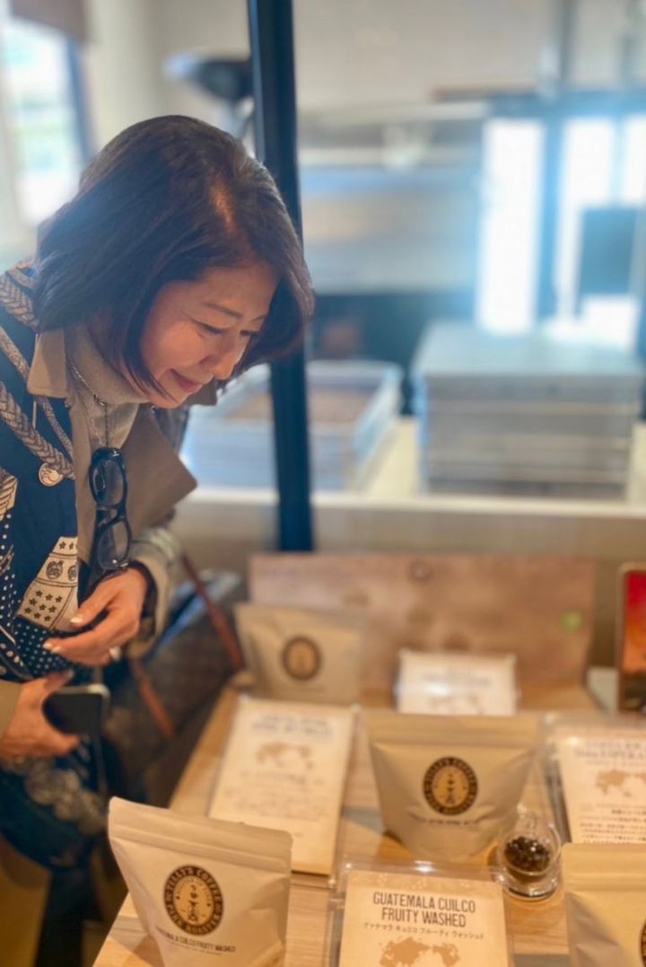 26年２月長谷川さんブログ_タリーズコーヒー_コーヒー豆をセレクト