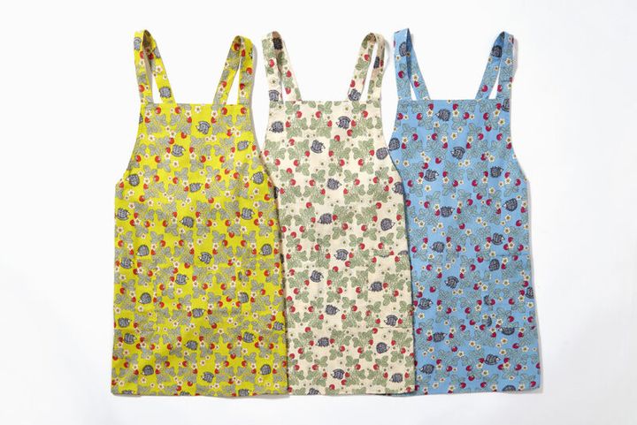 しわになりにくいイージーケア加工。各￥5,280 ／サロンジェ