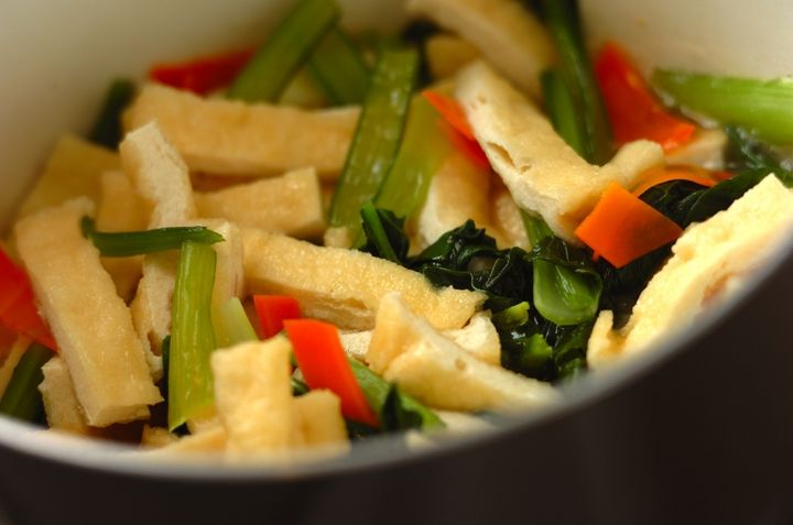 小松菜と油揚げの白だし煮の作り方2