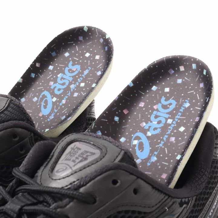 アシックス スポーツスタイルの「ゲル-カヤノ 12.1 アトモス “ラデン（螺鈿）”」¥28,600