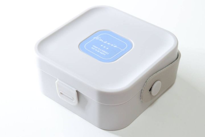 ダイソーのアクセサリー収納ボックス 外せるタイプ