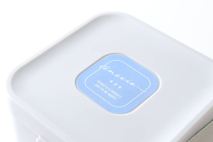 ダイソーのアクセサリー収納ボックス 外せるタイプのデザイン