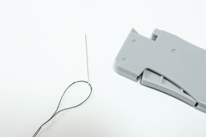 ワンタッチ糸通し 便利グッズ