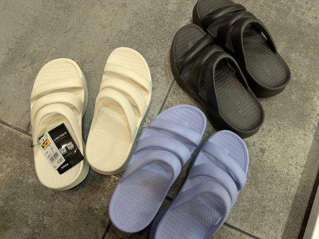 3色のレディースEVAクッションサンダル