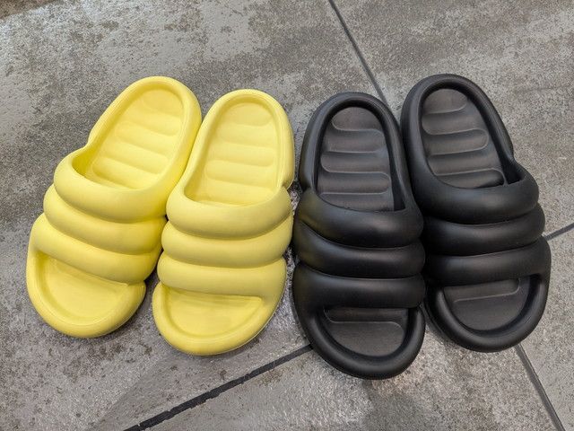 2色のシックチューブサンダル