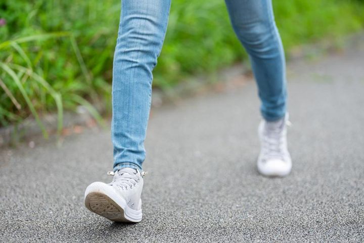 つま先を上げることを意識して。