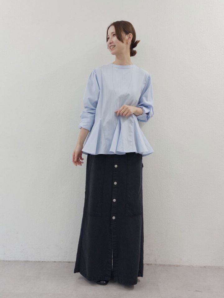 2026春大人女性おすすめペプラムブラウスコーデ