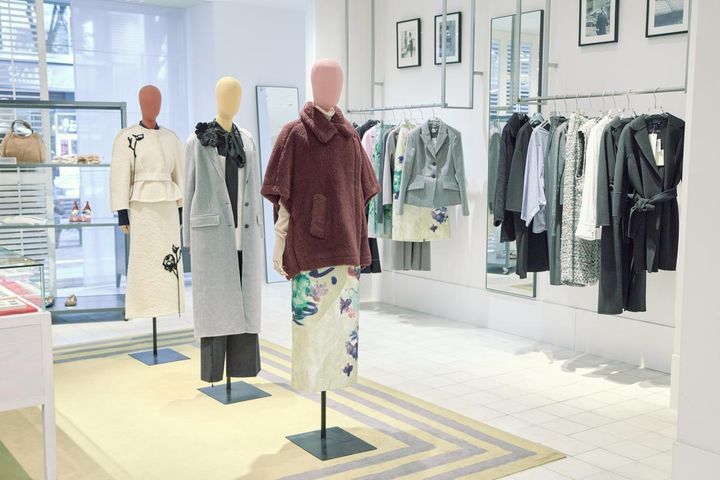 画像: 接客業に加えて【ERDEM】などインポートブランドの買い付けも