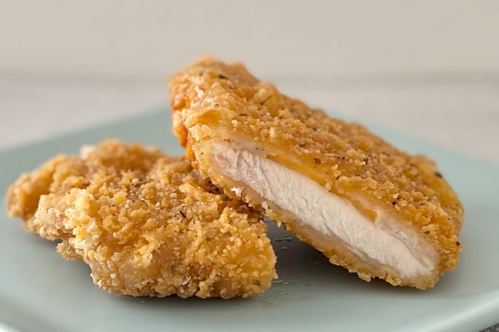 「一気に10個くらい食べたい」【ファミチキ】あの限定味が復活してるぞ