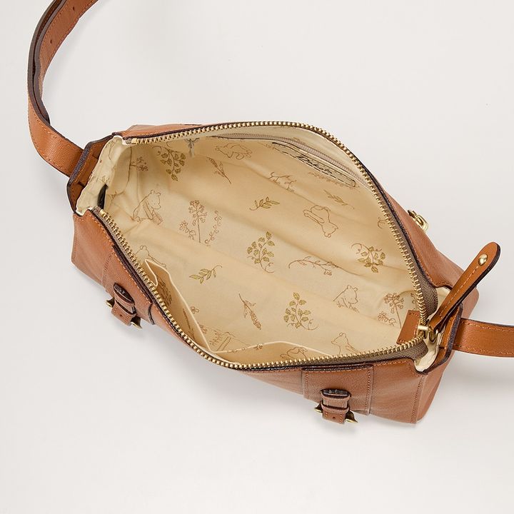 本革ショルダーバッグ オープン時