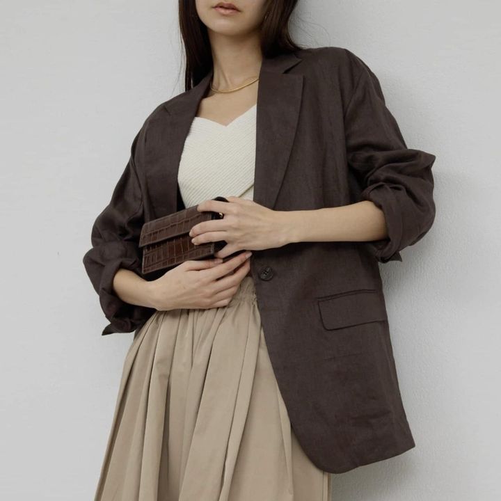 画像: 「リネンジャケット」￥47,300 出典：ガリャルダガランテ