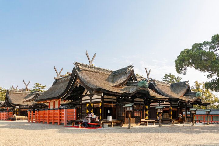 1800年の歴史を紡ぐ大阪「住吉大社」で、幸せを呼ぶ招福猫に願いを込めて