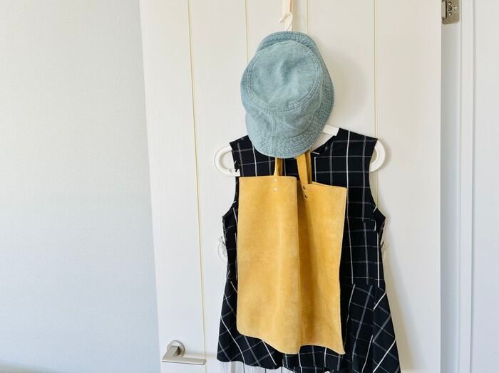 【セリア】何もない縦スペースが収納に変化！『60cmの優秀ベルト』ですぐにお部屋がすっきり♡