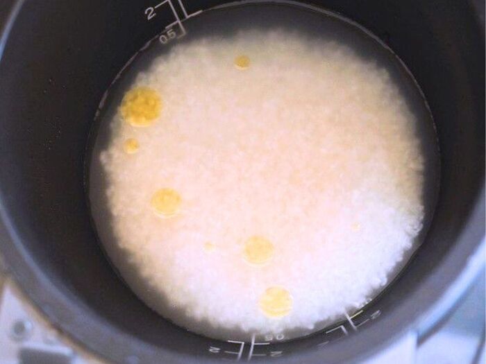 一緒に入れて炊くだけで…？『白ごはん』がもっとおいしくなる方法3つ。どれが一番か検証してみた！