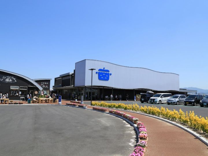 All About ニュース編集部が全国211人を対象に実施した道の駅に関するアンケートの調査結果から、お土産が充実していると思う「山口県の道の駅」ランキングを発表！ 2位「センザキッチン」を抑えた1位は？