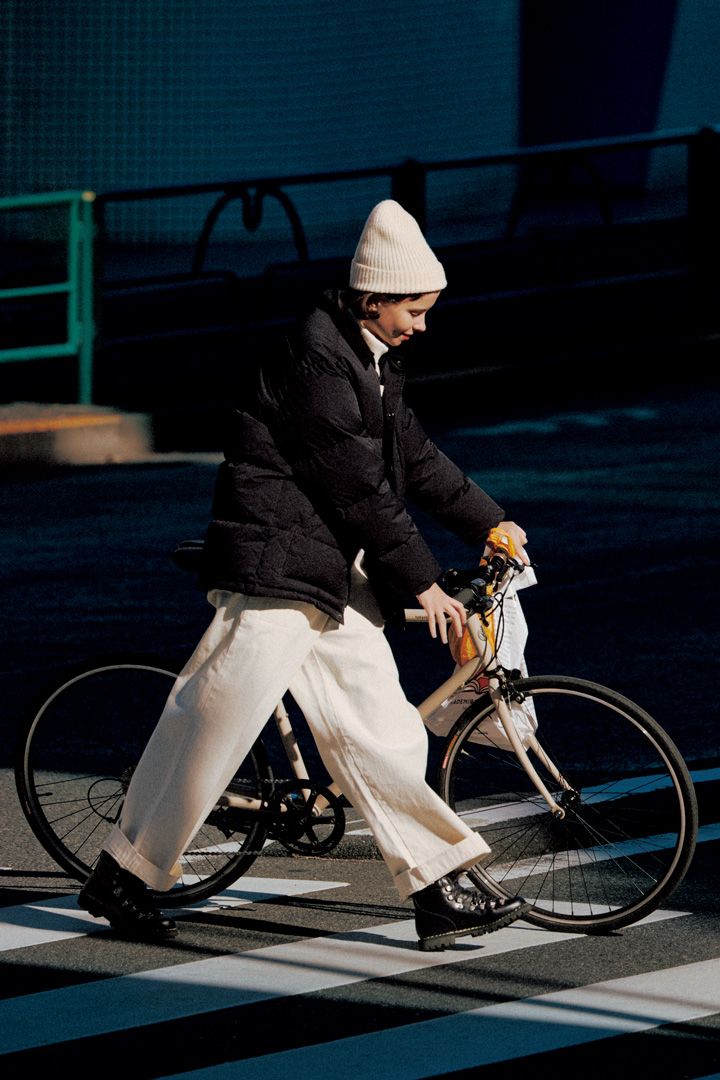 ベーシックカラー2色で完成させるコーデ5選