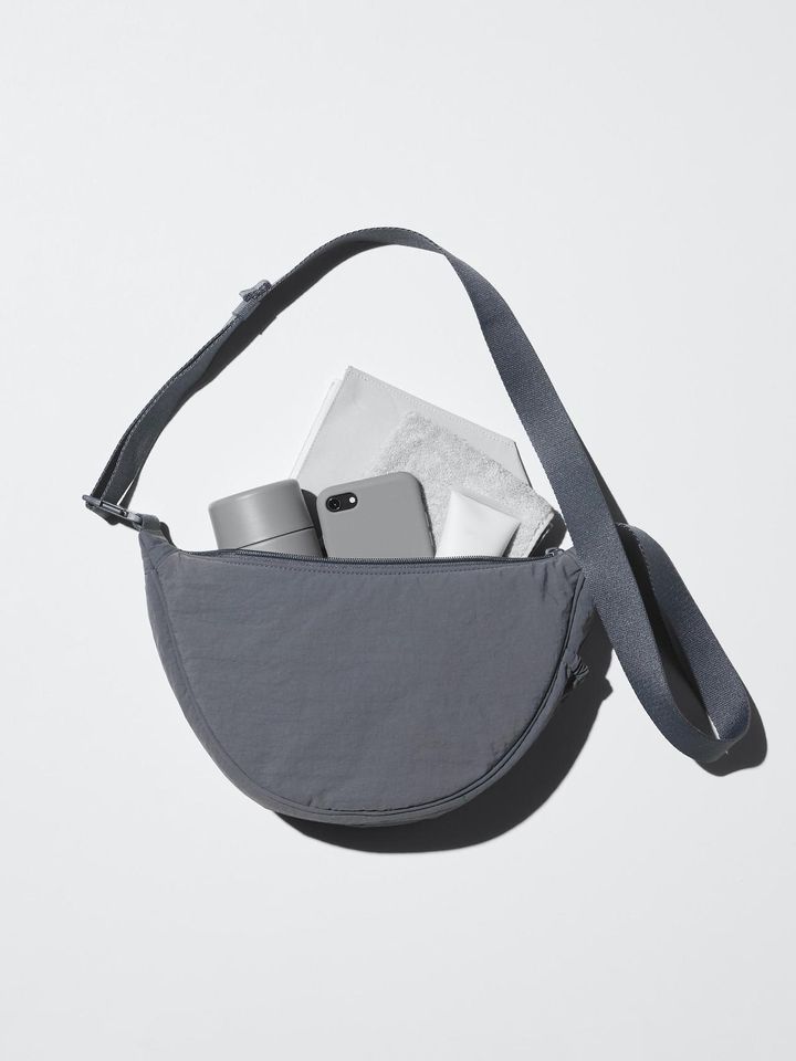 画像2: 出典：ユニクロ