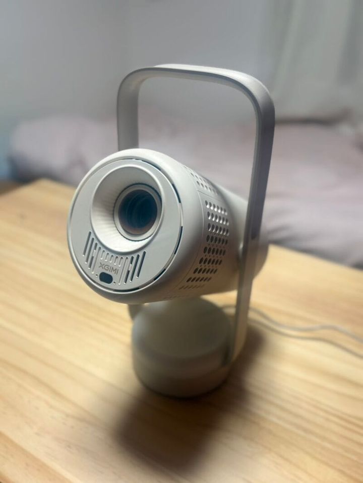 スぺパ＆タイパに優れたプロジェクター「Nova」