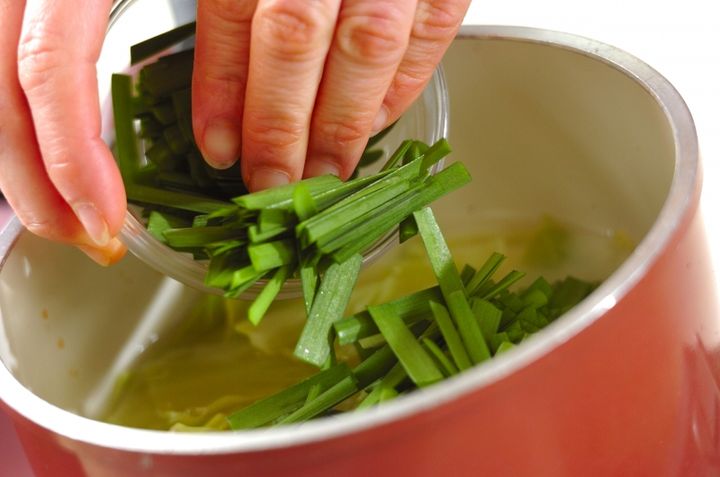 キャベツとニラのスープの作り方2