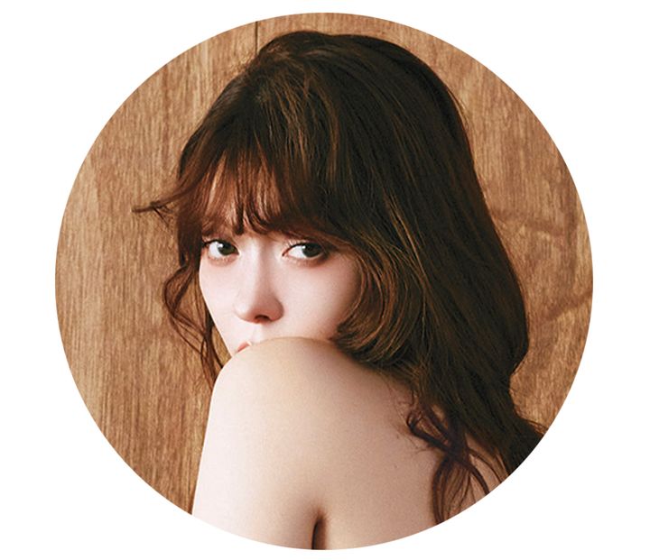 sweetモデル 八木アリサ。2025年下半期ベストコスメ 溺愛コスメを語る