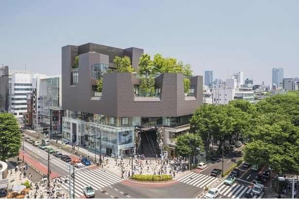 東急プラザ表参道「オモカド」屋上からは原宿・表参道の街並みを見渡すことができる 画像提供：東急プラザ表参道「オモカド」