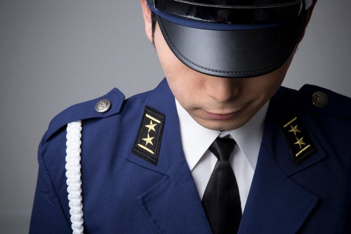 偽警察官を見破る方法は？（画像はイメージ）