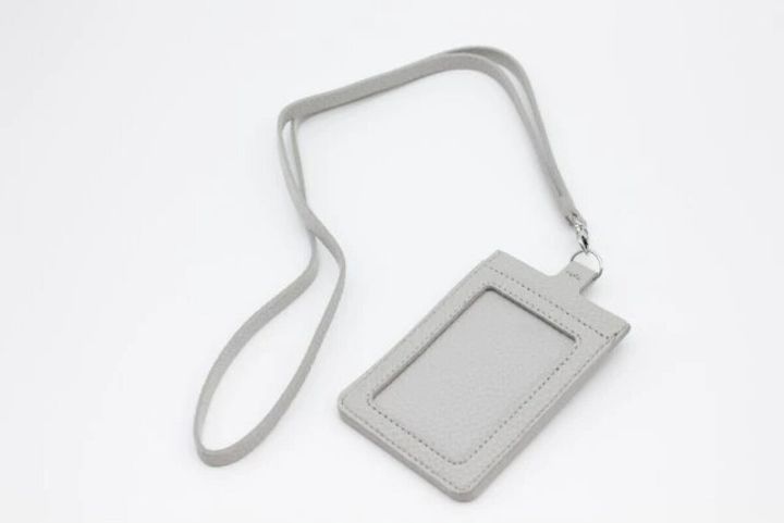 ダイソー レザー調パスケース（ベーシック）