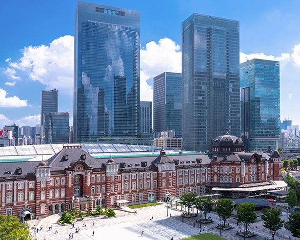 東京駅丸の内駅舎 〜 ＪＰタワー「ＫＩＴＴＥ」 〜 丸ビル 〜 丸の内ブリックスクエア 〜 東京国際フォーラム 〜 東京キャラクターストリート 〜 東京ラーメンストリートの定番７スポットを紹介！