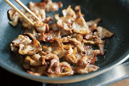 【しょうゆひとつで！】焼きそばもしょうゆのみ！「豚バラとにらの焼きそば」のレシピの画像2