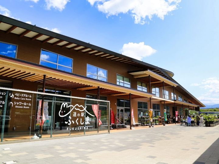 All About ニュース編集部が全国250人を対象に実施した「道の駅に関するアンケート」の調査結果から、グルメが魅力的だと思う「福島県の道の駅」ランキングを発表！ 2位「ふくしま」を抑えた1位は？