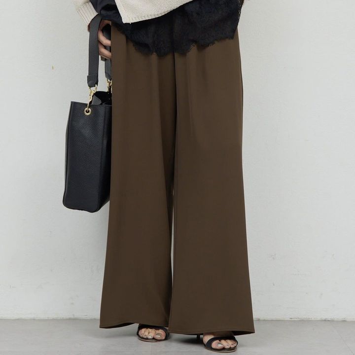 画像: 「ワイドイージーパンツ」￥19,800 出典：ガリャルダガランテ