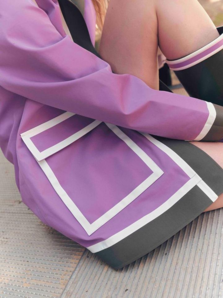 鮮やかな色使いや立体感のあるデザインが目をひく。《エーグル》と建築家によるコラボレインウェアで雨の日を楽しもう！