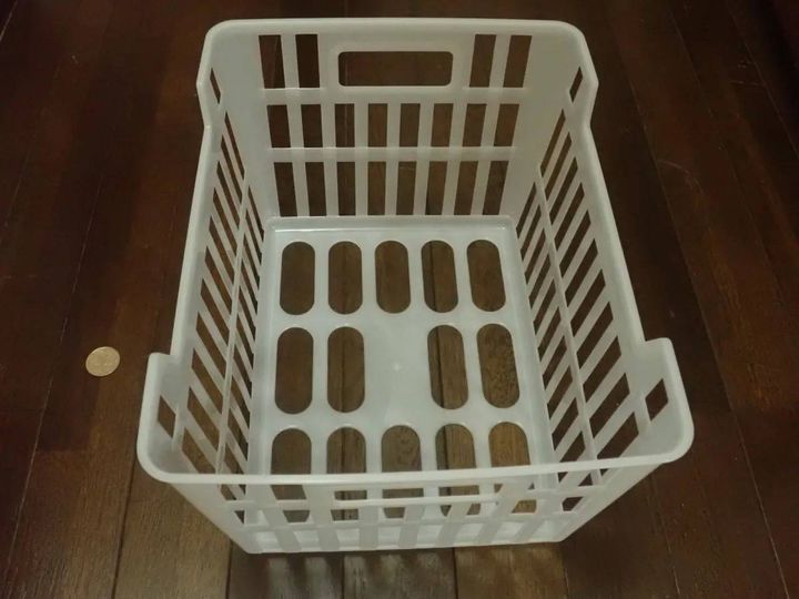 DAISO(ダイソー)：新聞収納BOX「33×26×20cm」