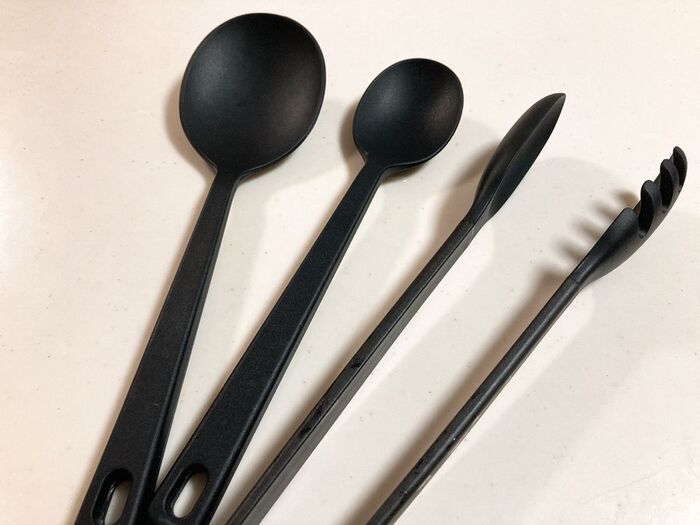 水で流しちゃダメ―！！「フライパン」の寿命を縮めるNG行動7つ。うっかりやってるかも…！？